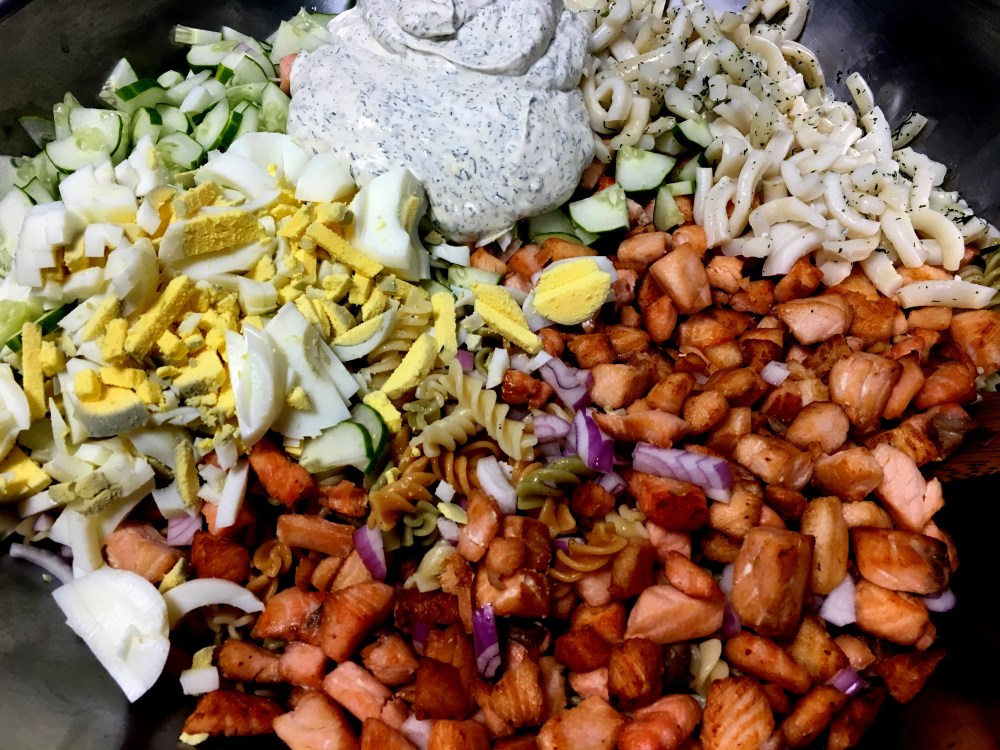 Salmon pasta salad